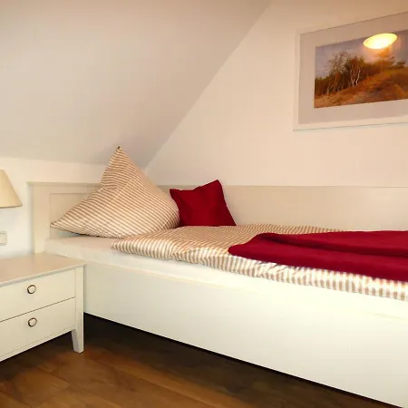 Lindenstrasse Haus Sonnenrose