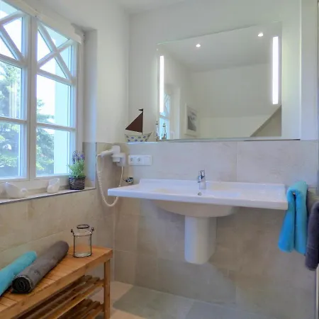 Σπίτι διακοπών Lindenstrasse Haus Sonnenrose Zingst